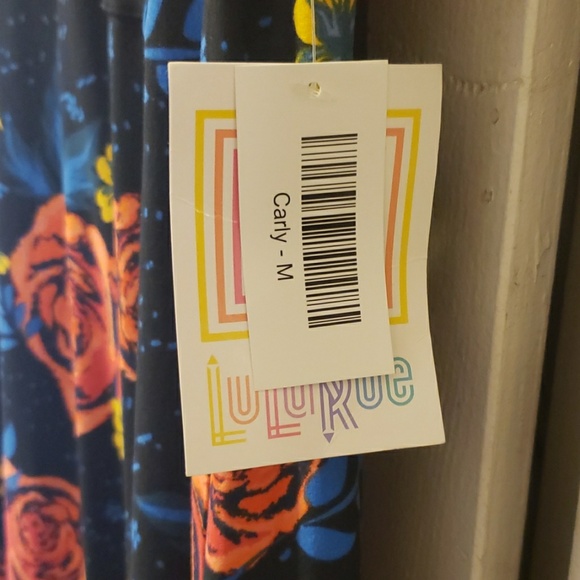 Lularoe - Picture 2 of 3